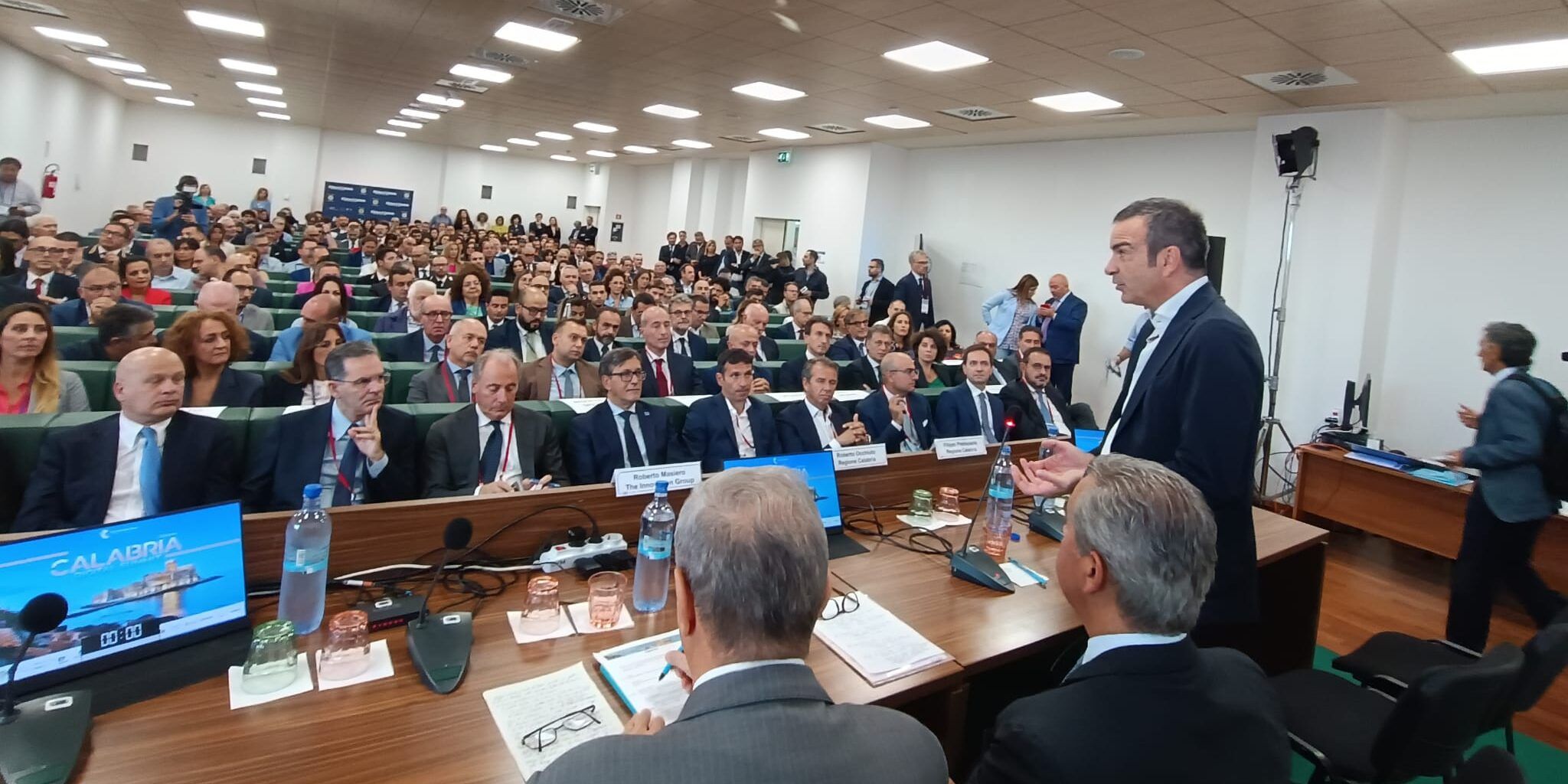 Digitalizzazione, Occhiuto: «In Calabria siamo ancora indietro, creeremo un’agenzia»