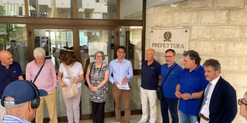 delegazione_veleni_crotone