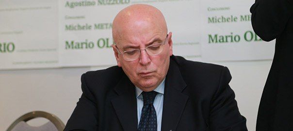 Le “minacce” di Oliverio al governo. Mentre la Calabria brucia