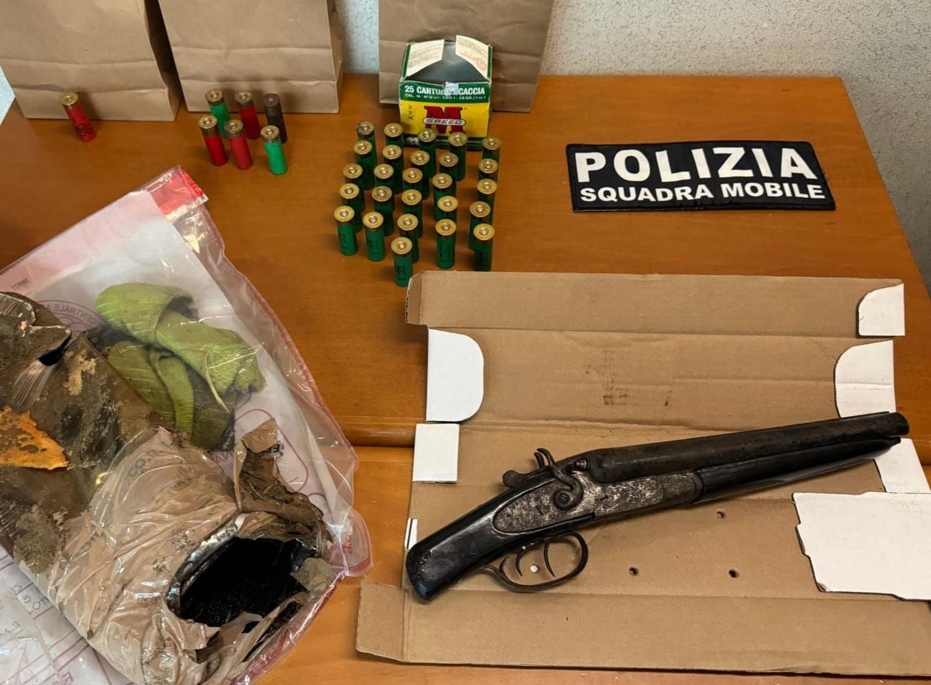 Sequestrato un fucile a canne mozze, un arresto nel Vibonese