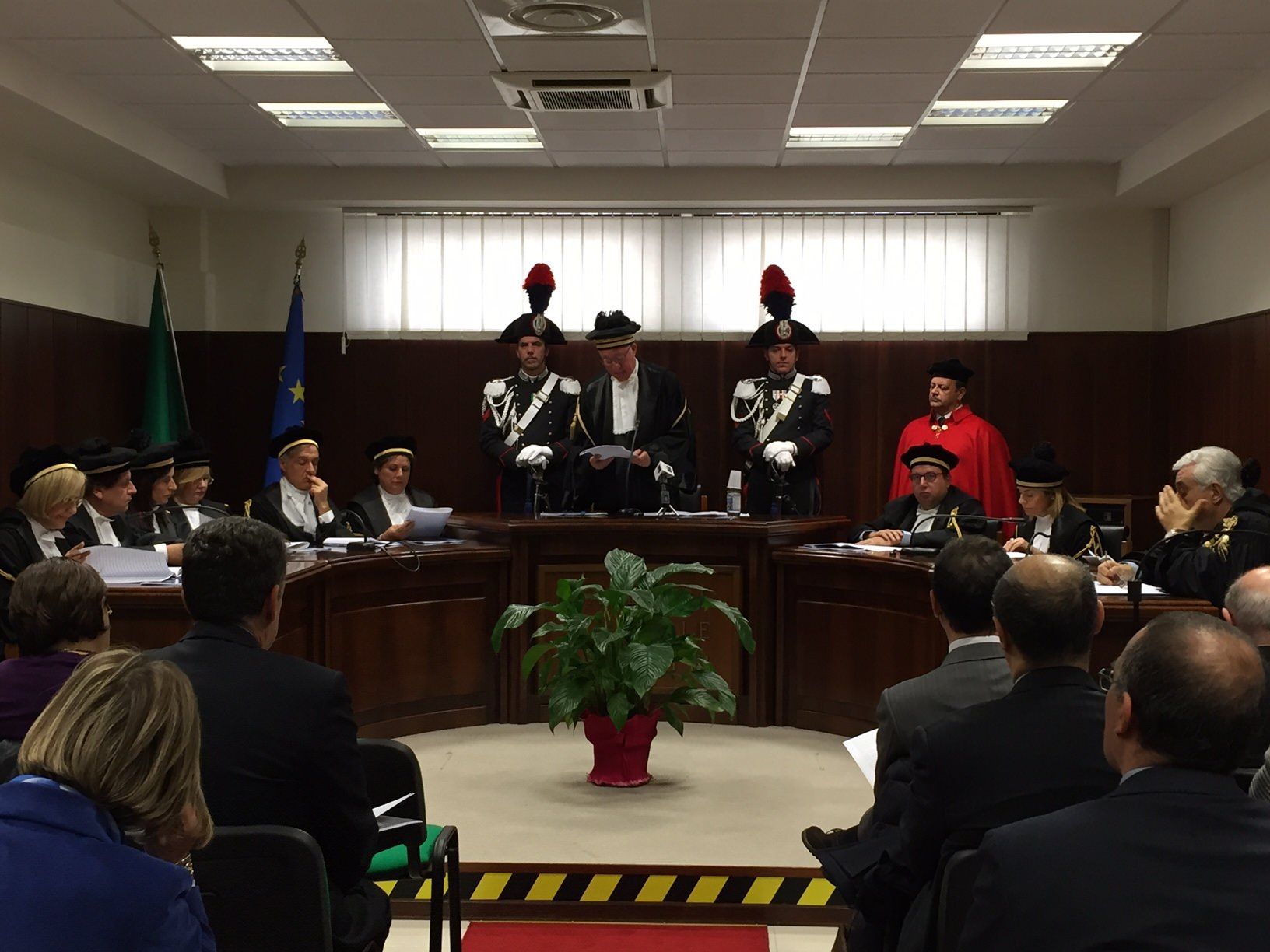 «L'Asp di Reggio Calabria è una banca»