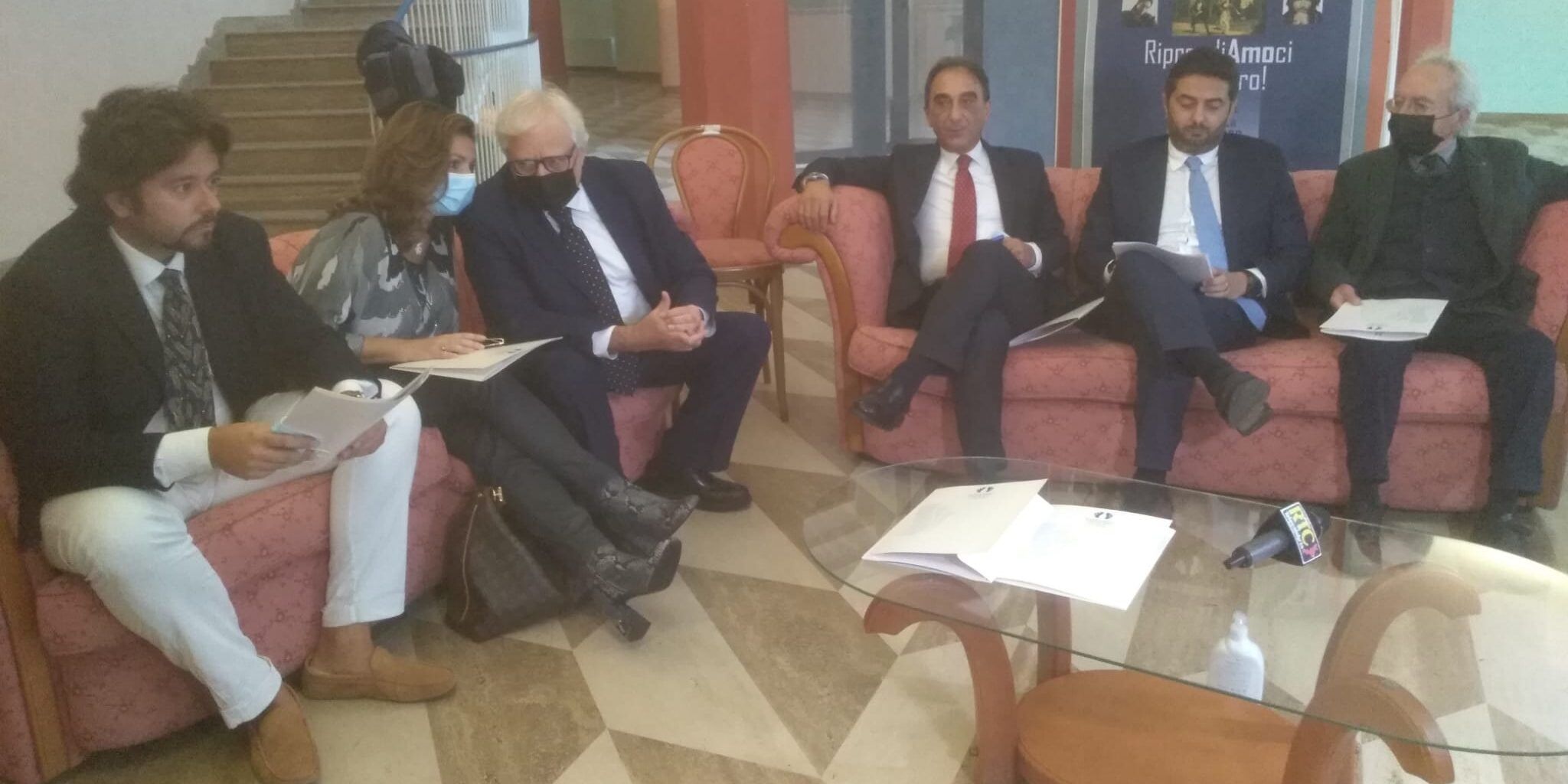 Catanzaro si “riprende” il teatro: dopo il lungo stop si rialza il sipario del Politeama – VIDEO