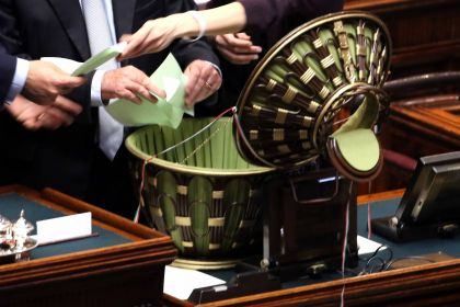 Caridi ha tre alleati per "salvarsi" dal Senato