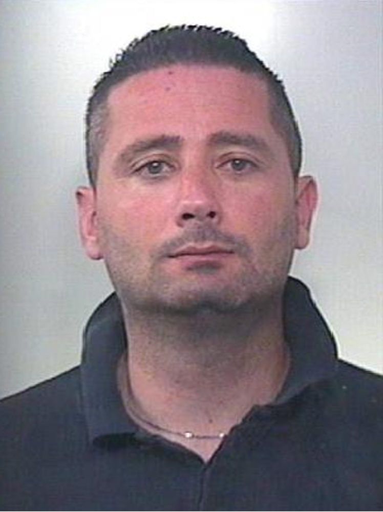 Tentato omicidio all`aeroporto, Valiante ai domiciliari