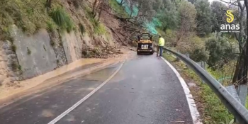 Maltempo in Calabria, chiusure sulla Ss 18 “Tirrena Inferiore” e sulle Ss 184 “Delle Gambarie” e 531 “Di Cropalati” – VIDEO