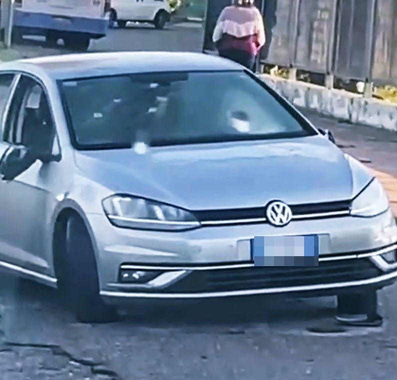 Uomo aggredito e auto presa a martellate: notte violenta a Corigliano Rossano