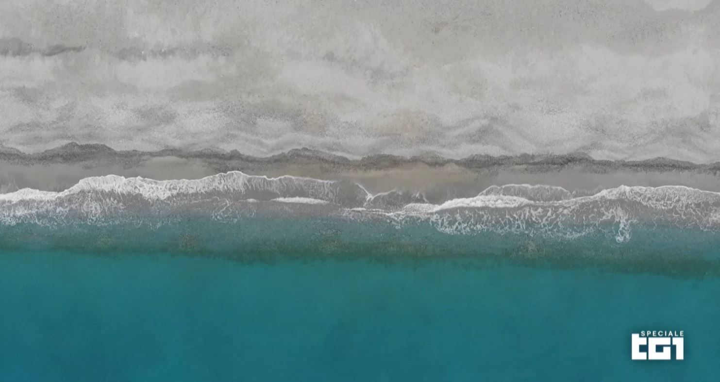 I diritti calpestati, la sanità che non c’è e il «gusto di girare le spalle alla ‘ndrangheta». L’ultimo reportage di Amedeo Ricucci