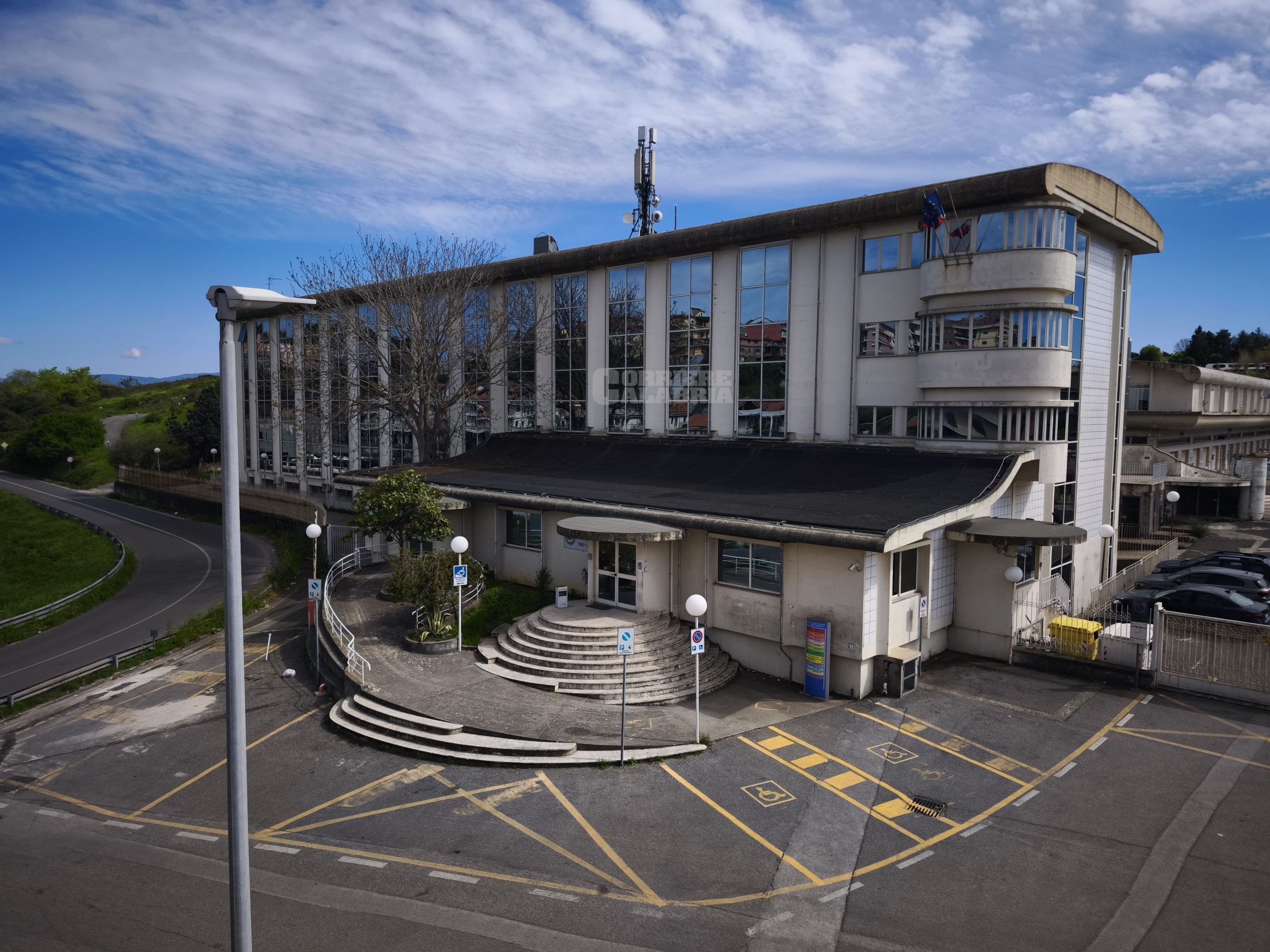 Vibo, caos per le provinciali: il centrodestra rinuncia, il centrosinistra litiga