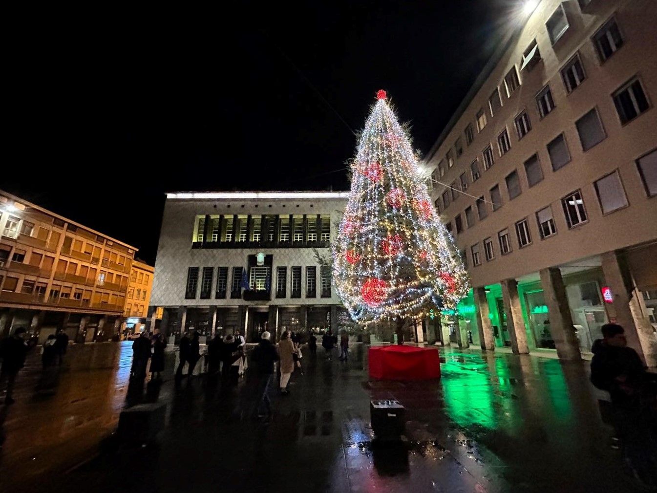 No finanziamento, no Capodanno. A Cosenza duro scontro tra Turco e Occhiuto