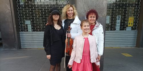 La violinista a Cosenza con Mariupol nel cuore. «In Calabria per salvare i miei figli»