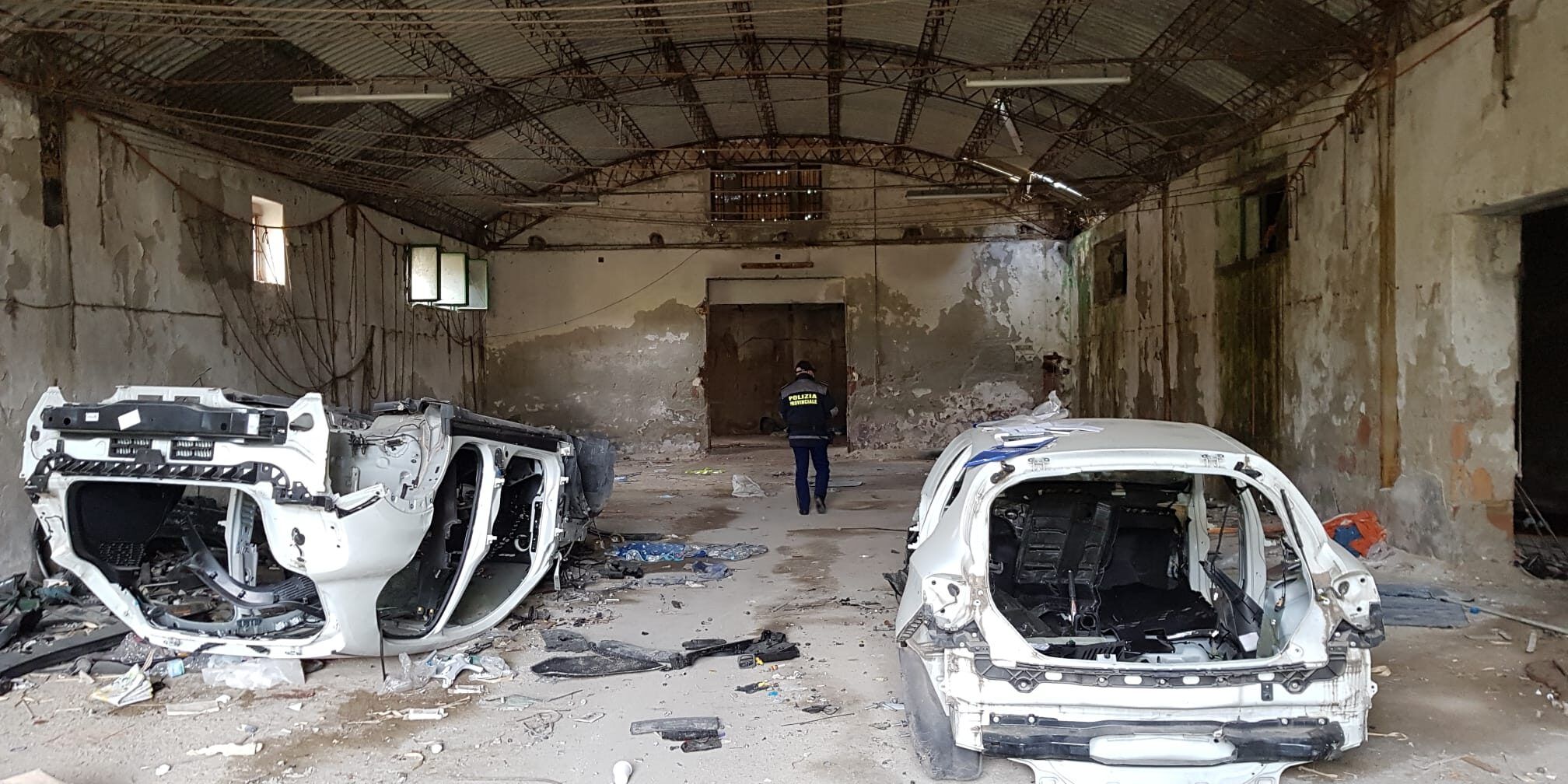 Cosenza, sequestrata vasta area adibita a discarica