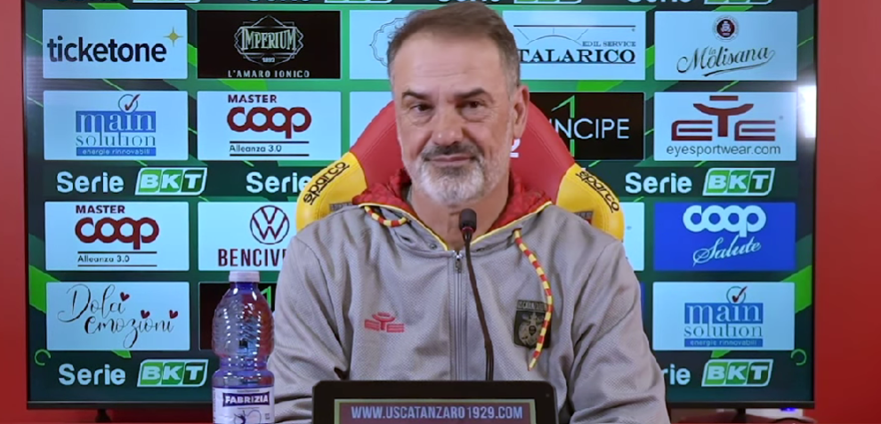 Catanzaro a Parma con 2.500 tifosi al seguito. Vivarini: «Pubblico da serie A»