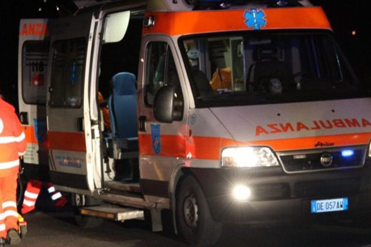 Dramma a Reggio, 37enne travolto e ucciso da un’auto. Alla guida un minorenne