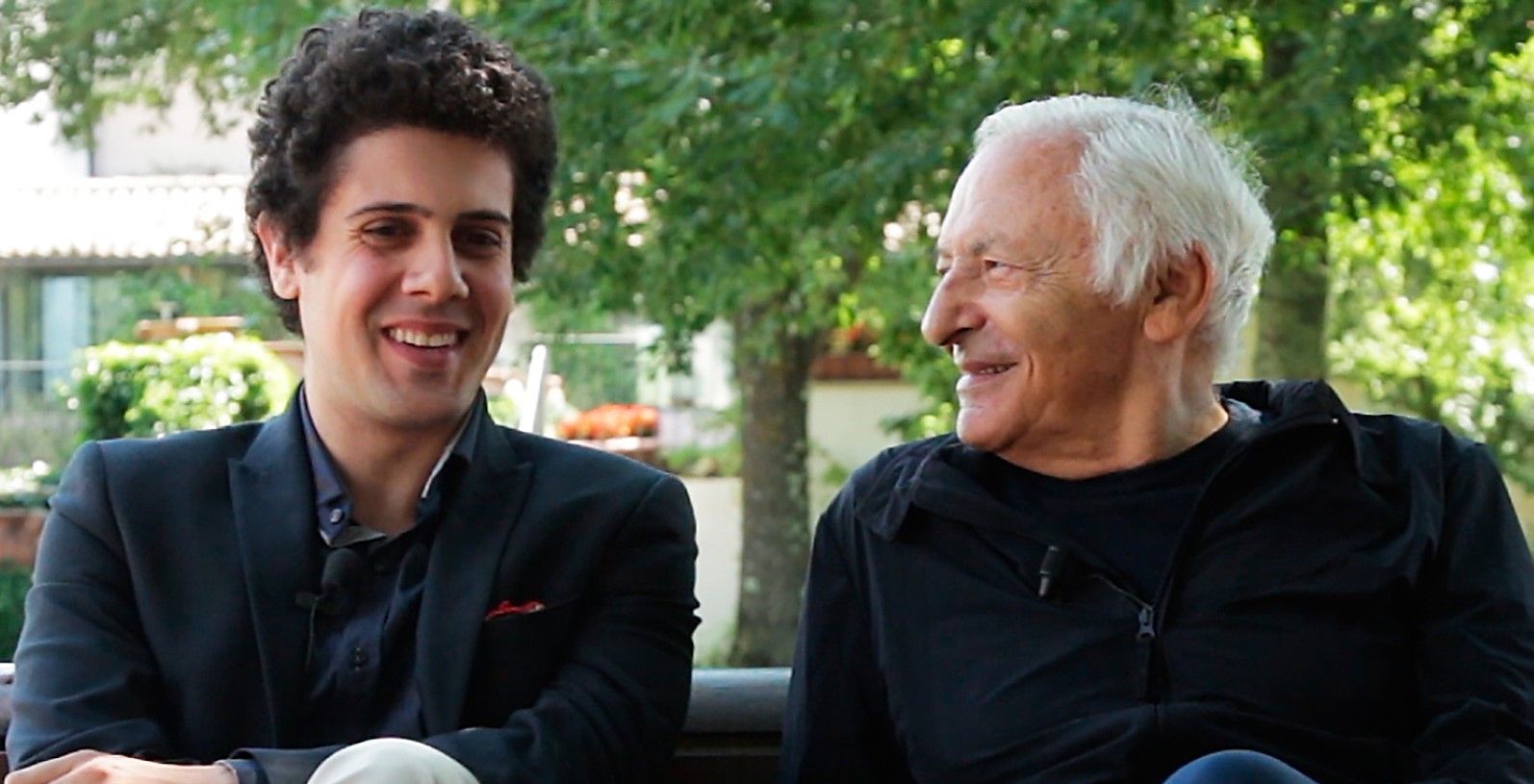 Il «rivoluzionario» Battisti e «i testi unici di Mogol». Carroccia torna in Calabria con “Emozioni”