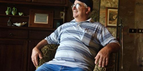 Il "maestro" che insegna ai giovani a coltivare la terra. «In guerra sopravviveremmo»