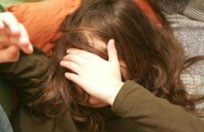 Ragazzina segregata in casa e picchiata dalla madre