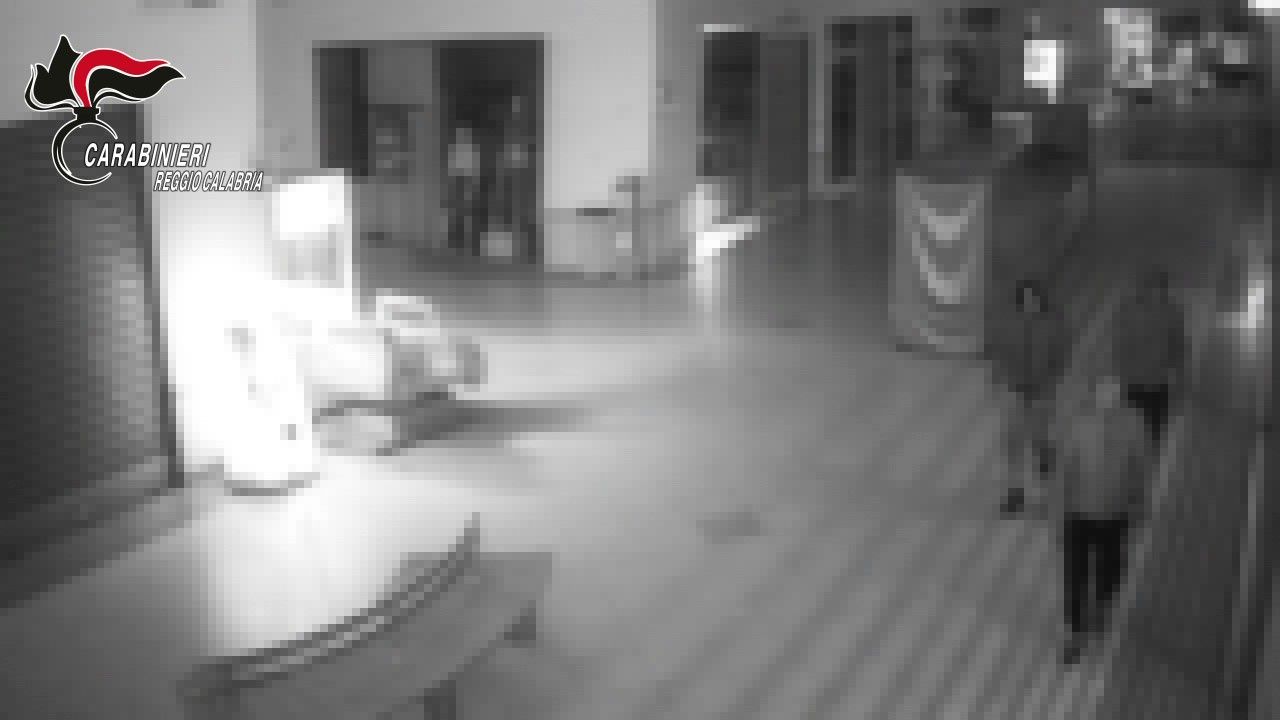 Furti e ricettazione nella Locride, smantellata organizzazione criminale – VIDEO