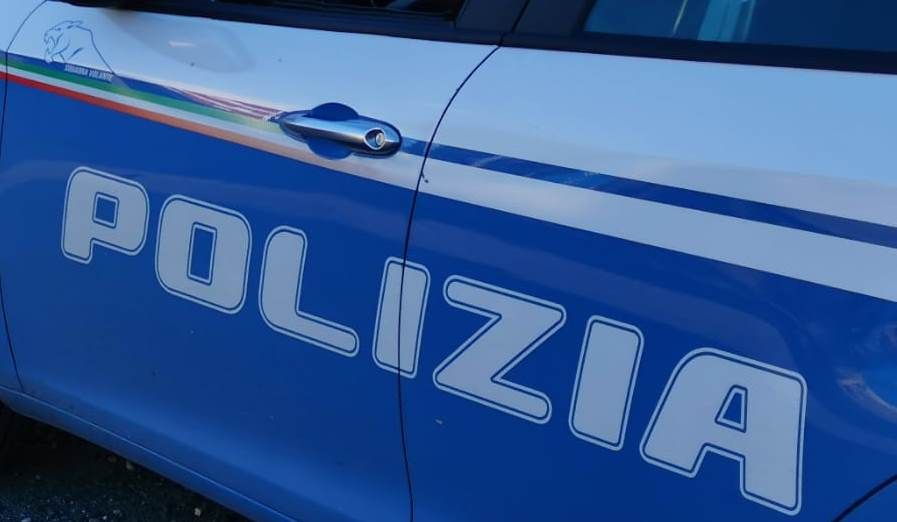 Bimba di 10 mesi trovata morta in casa