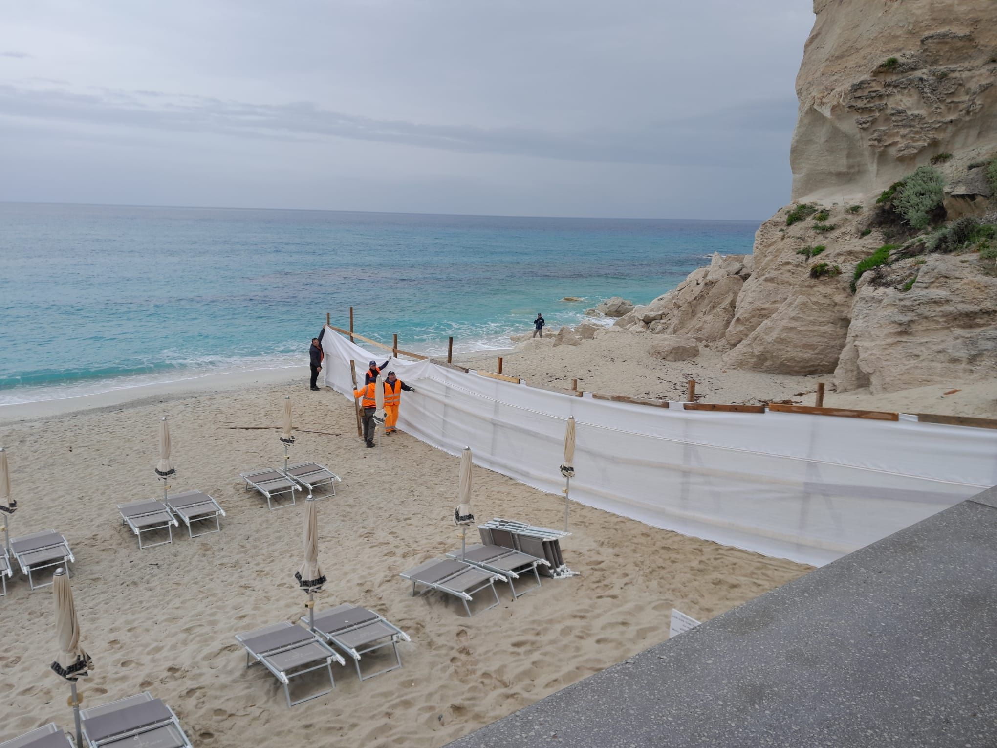 Nuovo crollo a Tropea, il sindaco: «Tutto già programmato negli interventi»