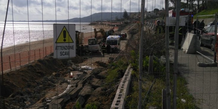 Operai morti nel cantiere del lungomare a Crotone, familiari risarciti con 2 milioni e mezzo