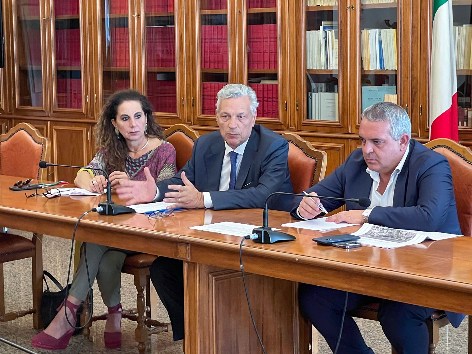 Video sorveglianza a Catanzaro e bonifica del campo rom di Lamezia, riunione in Prefettura