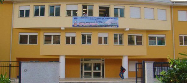 Professoresse da Marziale dopo la rissa a scuola