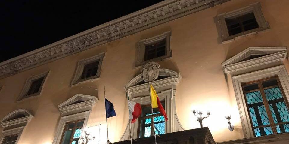 Risse e bandi ritirati, Catanzaro tra anomalia politica e caos (e stallo) amministrativo