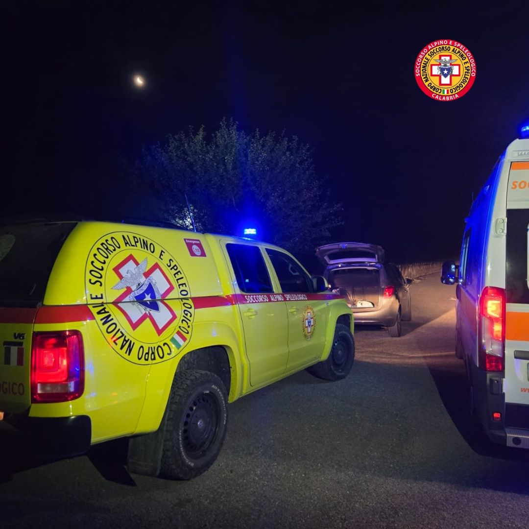 Precipita con il trattore per trenta metri: agricoltore perde la vita a Mormanno