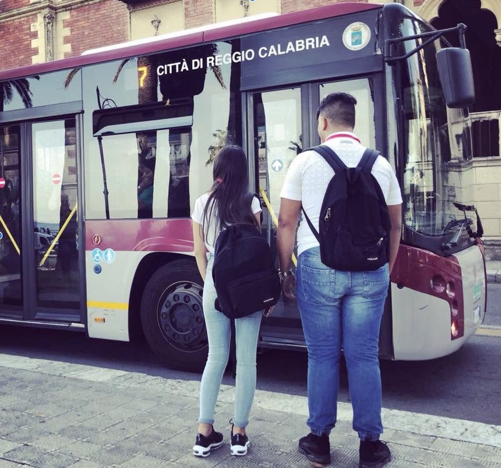 Reggio, il bus gratis scende alla prossima: da domani ricomincia a pagare chi sale