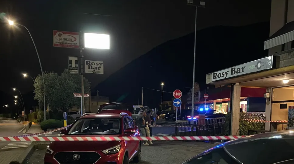Ucciso fuori da un bar nel Bergamasco, nell’aggressione un calabrese di 29 anni (arrestato). Chiuso 30 giorni il locale