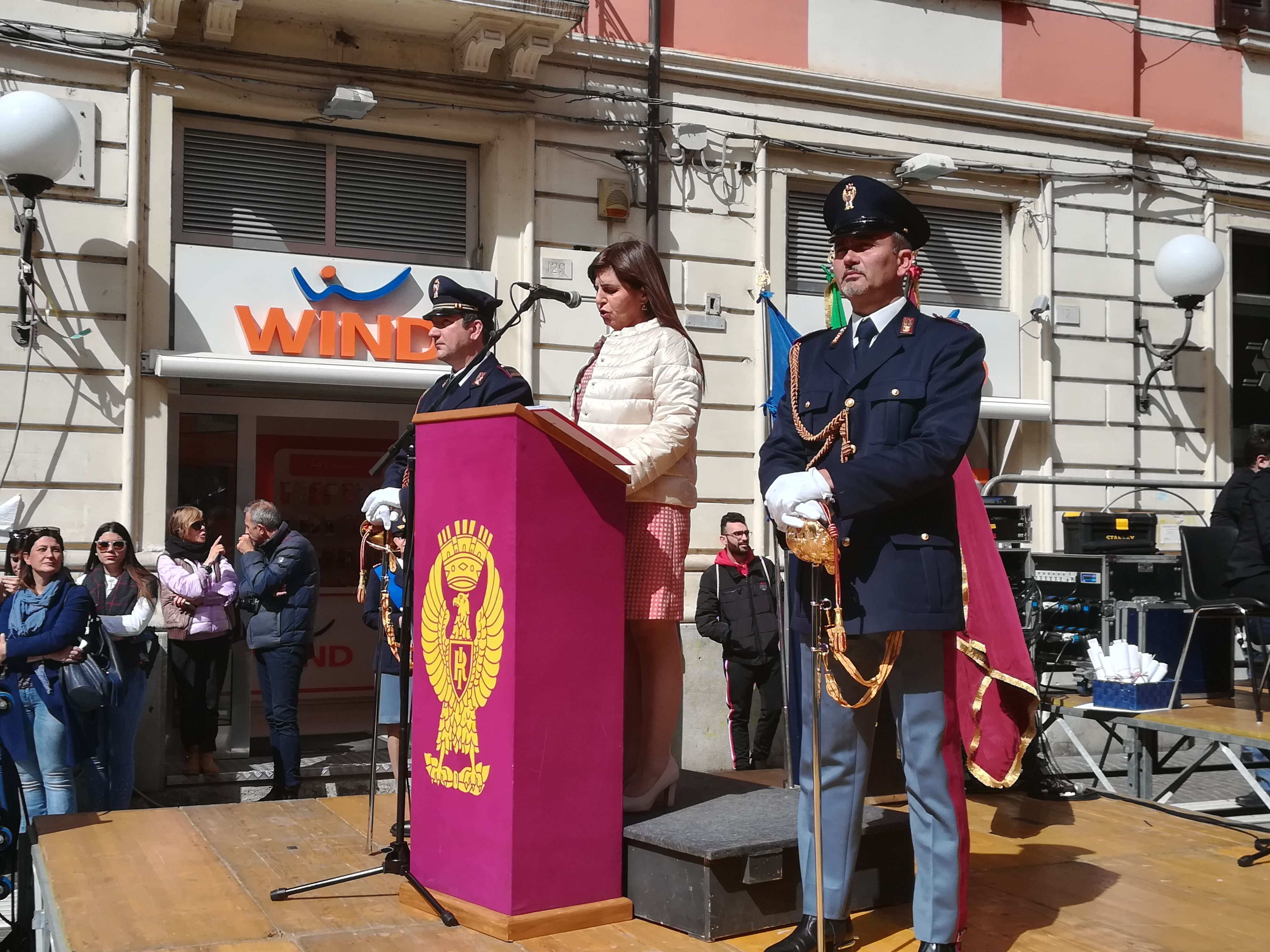 Cosenza, celebrata la festa per i 167 anni della polizia (VIDEO)