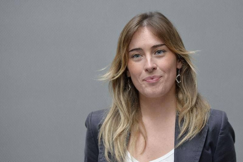 Riapertura tra le regioni, Boschi: «Ascolteremo le ragioni della Calabria»