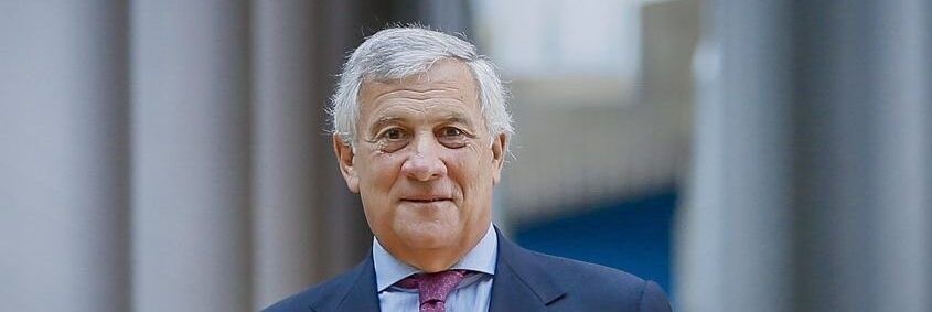 Tajani: «Capisco chi parte, in settimana Cdm a Cutro»