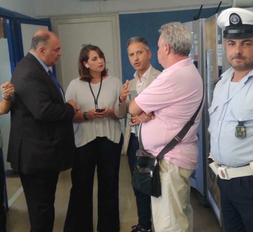 Blitz di Nesci all’ospedale di Locri: «Riferirò al ministro tutte le carenze»