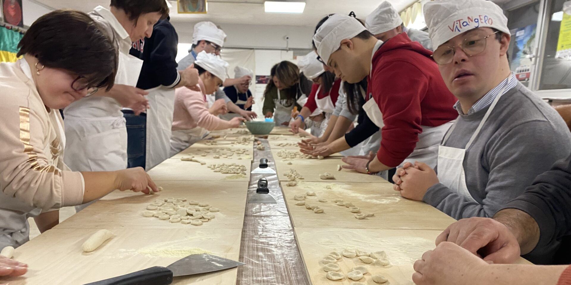 La pasta in casa alla maniera dei nonni. «Così costruiamo il nostro futuro»