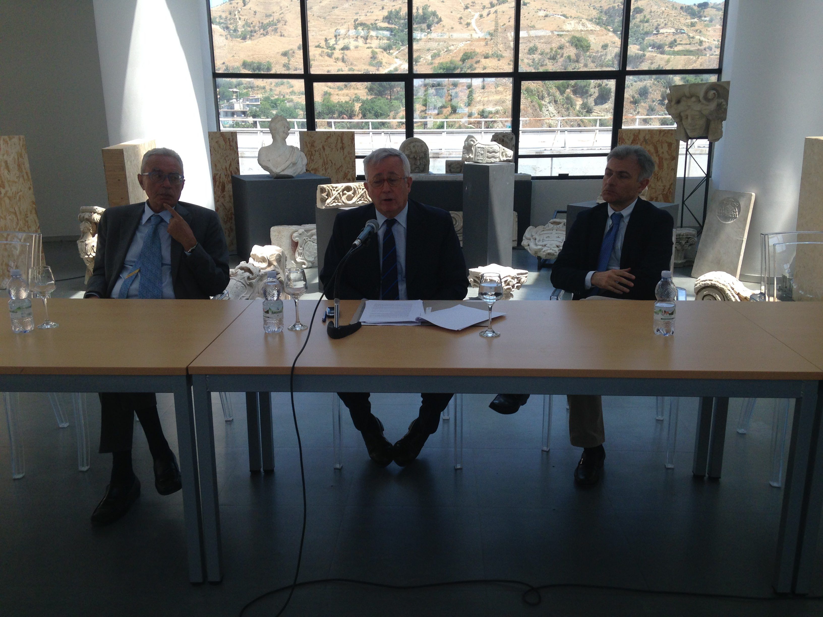 Tremonti a Reggio: «Sottovalutata la crisi dell'Europa»