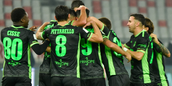 Il Catanzaro attende il Cesena: sabato al “Ceravolo” sfida di alta classifica