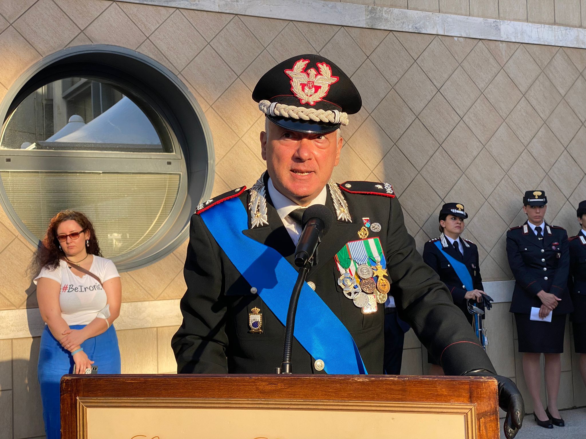 A Catanzaro i 208 anni dei Carabinieri. Salsano: «Oggi diamo un messaggio di speranza»