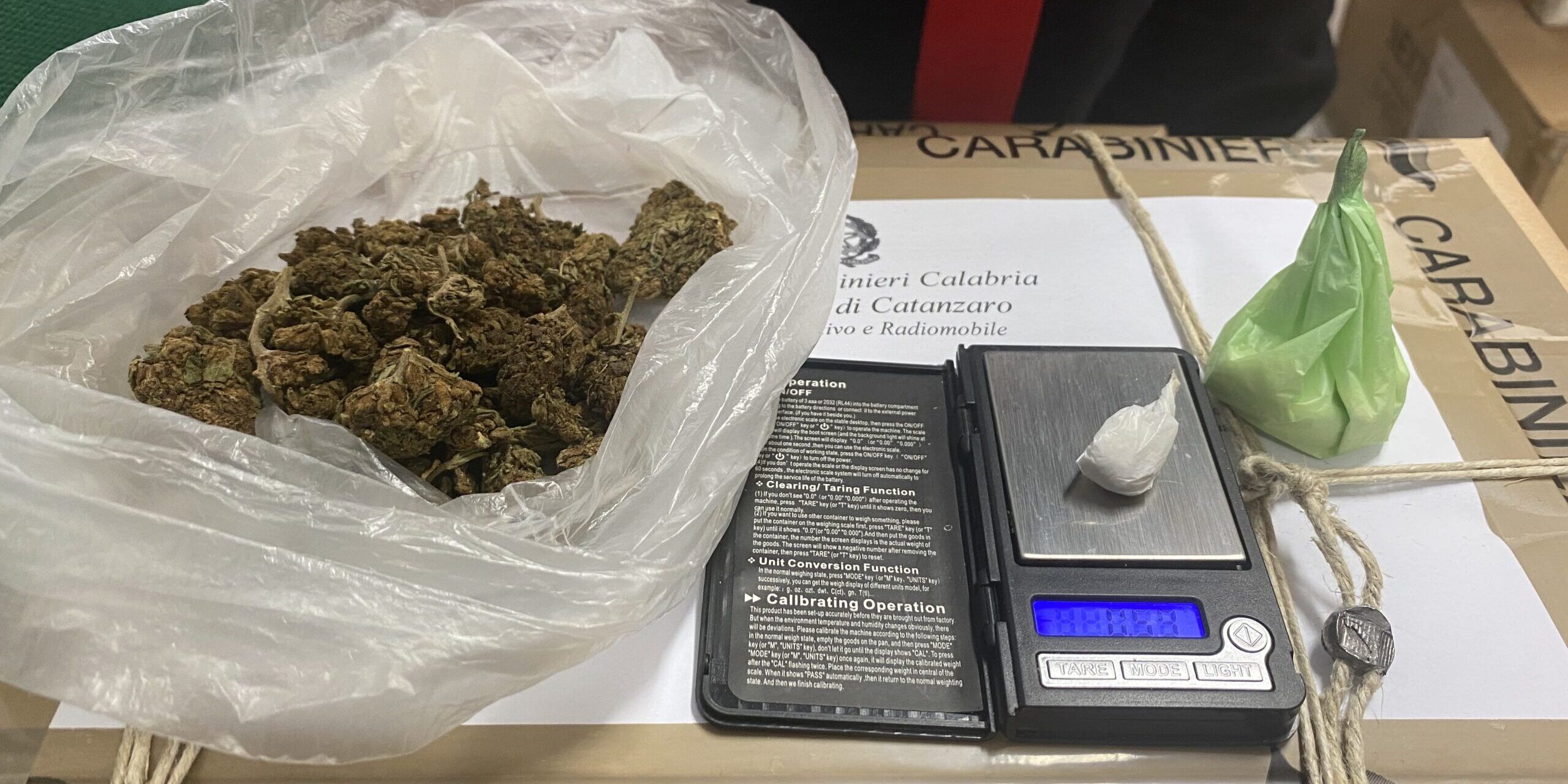 Catanzaro, beccato con marijuana e cocaina: ai domiciliari un pregiudicato