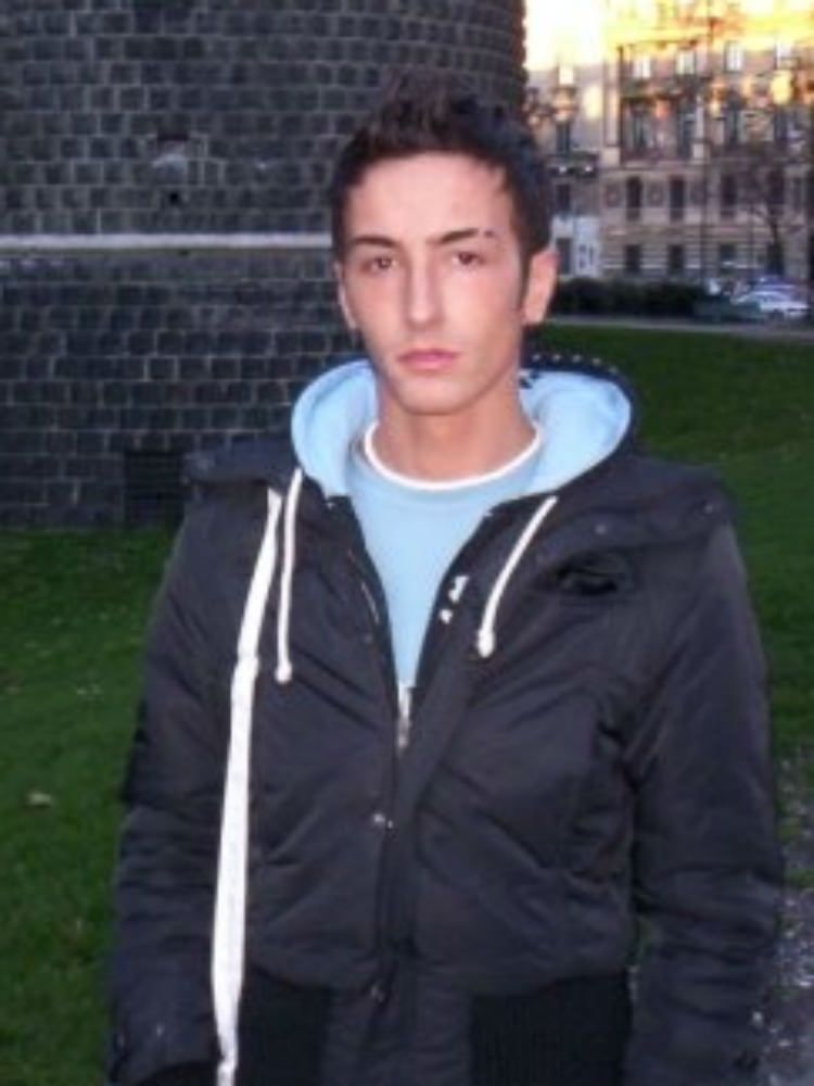 Il giovane gay aggredito: «Dalle istituzioni solo silenzio»