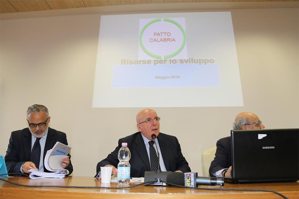 Oliverio difende il "Patto": «Ci permetterà di crescere»