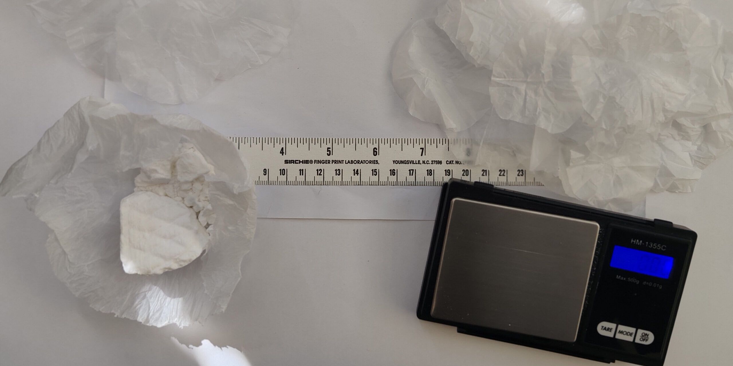 Nasconde la droga nella fodera del materasso matrimoniale, arrestato