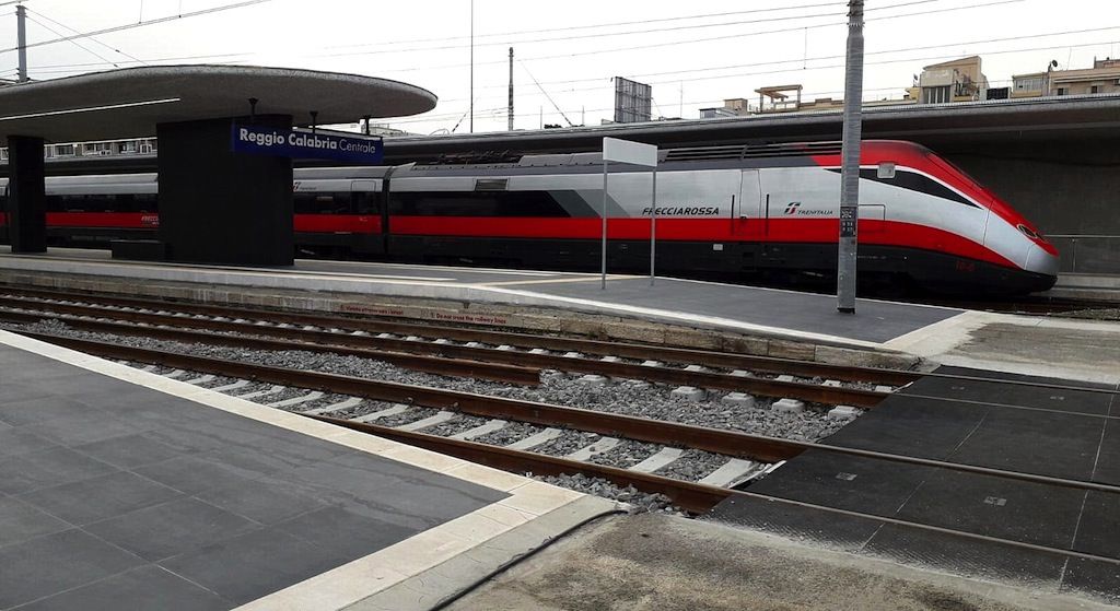 Spunta un “Frecciarossa”: sorpresa alla stazione di Reggio Calabria