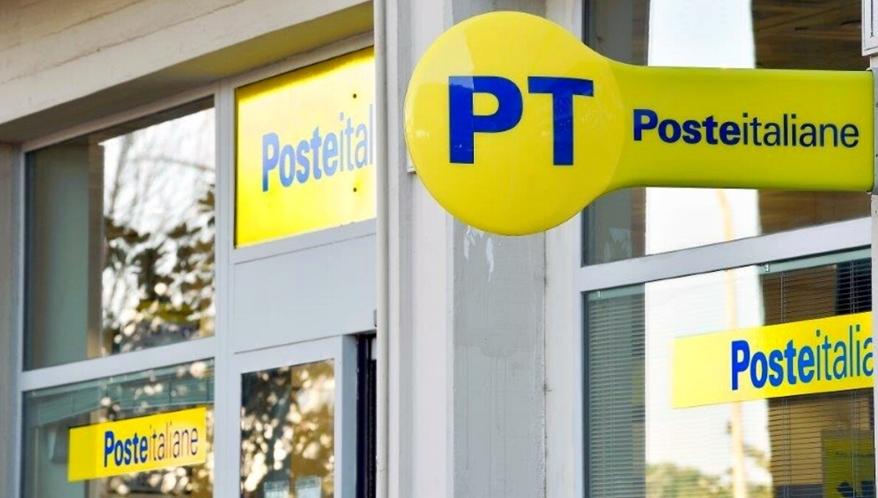 Direttrice di un ufficio postale del Cosentino aggredita con un pugno, indaga la polizia