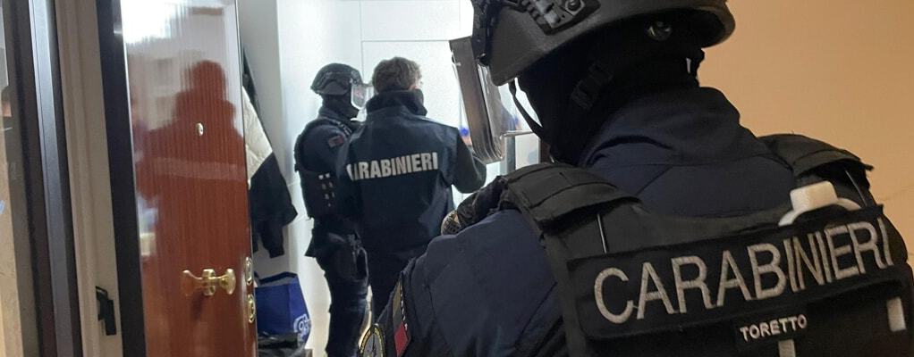 Spaccio e tentato omicidio, arrestate 18 persone 
