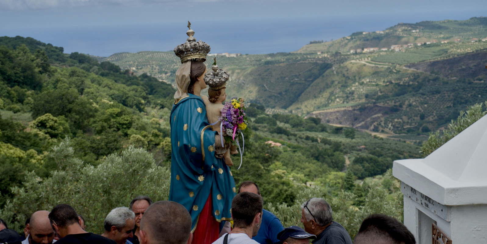 La devozione che danza alla Madonna della Buda