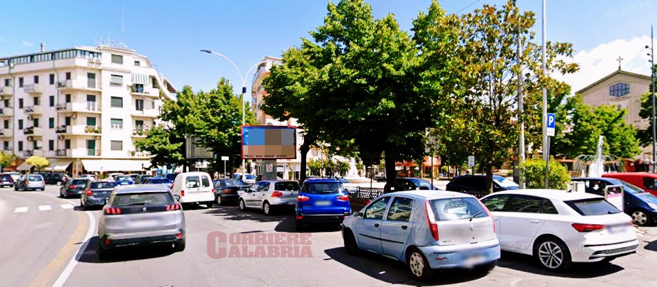 Soste irregolari e parcheggi selvaggi a Cosenza, il Tar dà ragione ai commercianti