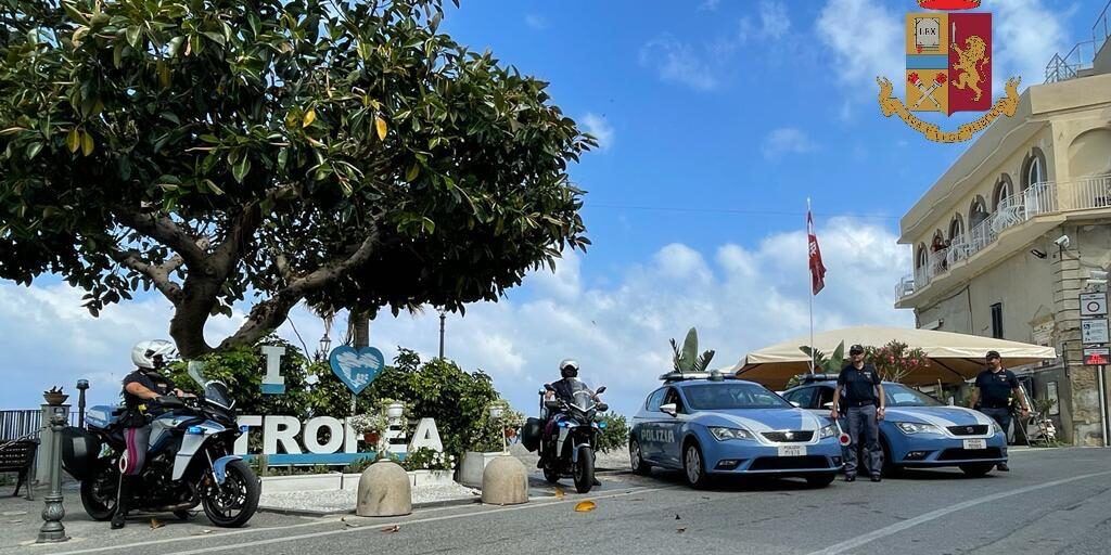 Si apposta sotto casa della ex nonostante il divieto di avvicinamento, uomo arrestato a Tropea