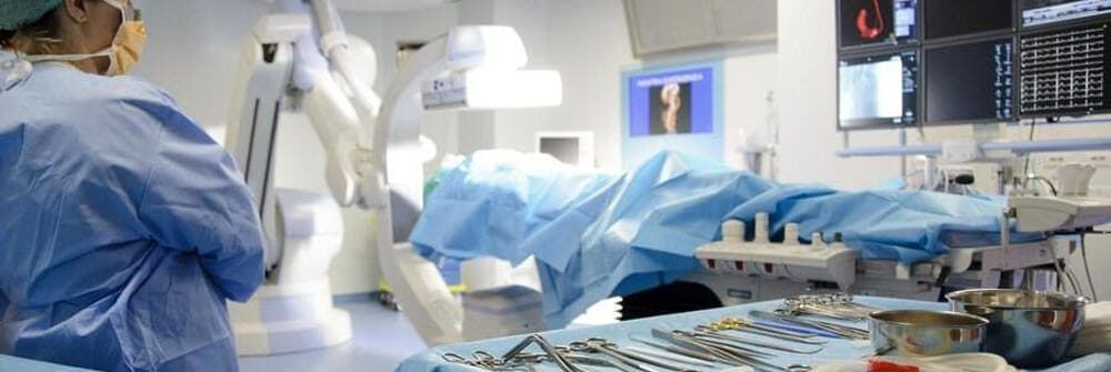 Giovane col cuore a metà, intervento salvavita a Roma