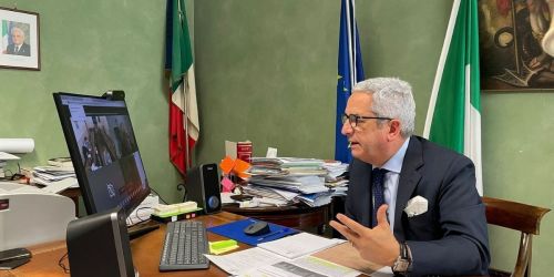 Rifiuti (ancora) nel caos, Manna scrive a Occhiuto: «Nel Cosentino il sistema è ko»